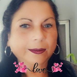 Meet your Posher, Ivette